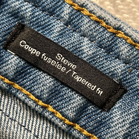 Frank and Oak Stevie Jean Cut off Shorts with side slits. Size 30 - Picture 12 of 13